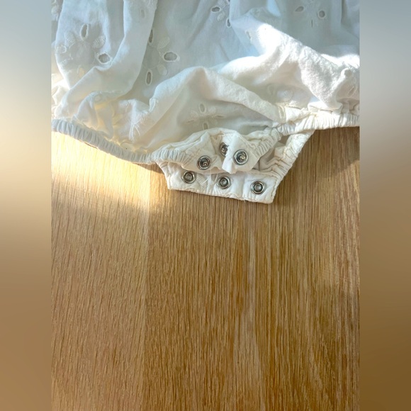 Mer St. Barth Eyelet Baby Outfit 6-12 months - Picture 5 of 5